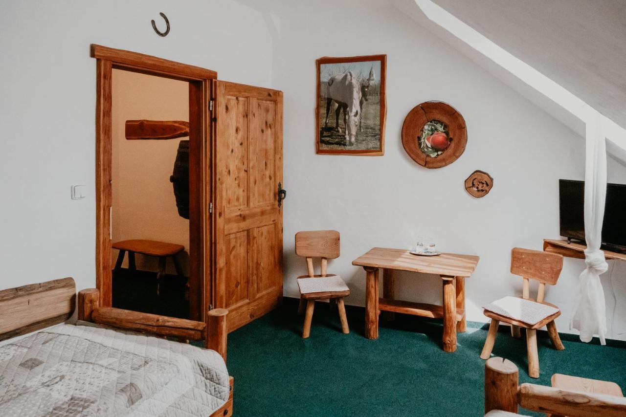 Hotel Osada Havranu Hnanice  Zewnętrze zdjęcie