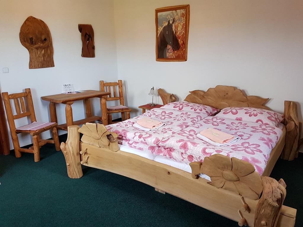Hotel Osada Havranu Hnanice  Zewnętrze zdjęcie